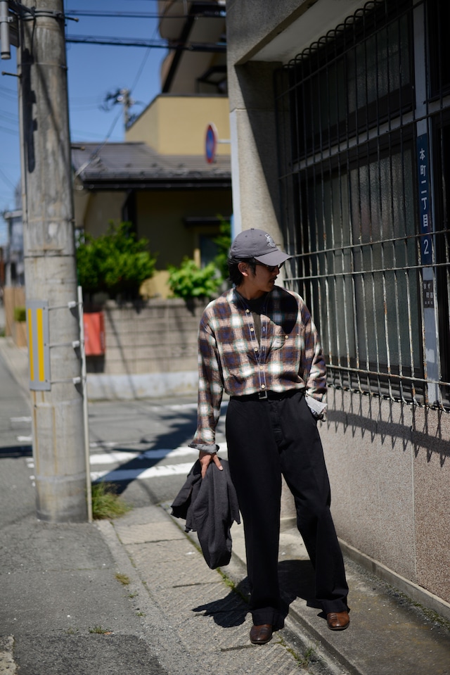 blackbird / cut off collar shirt (check Green)