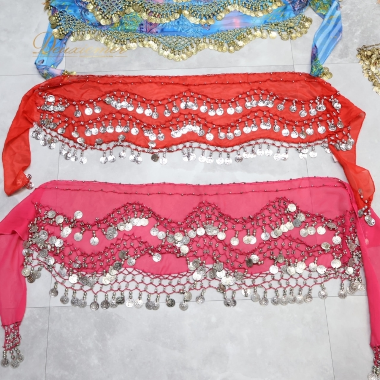 ベリーダンス 衣装 ヒップスカーフ まとめ売り 全12点 セット コイン ブレスレット 黒 赤 黄緑 青 豪華 装飾 腕飾り 華やか フリンジ  練習 レッスン ヒップアクセサリー ダンス衣装 小物 ブラック系 レッド系 ピンク系 グリーン系 シルバー系