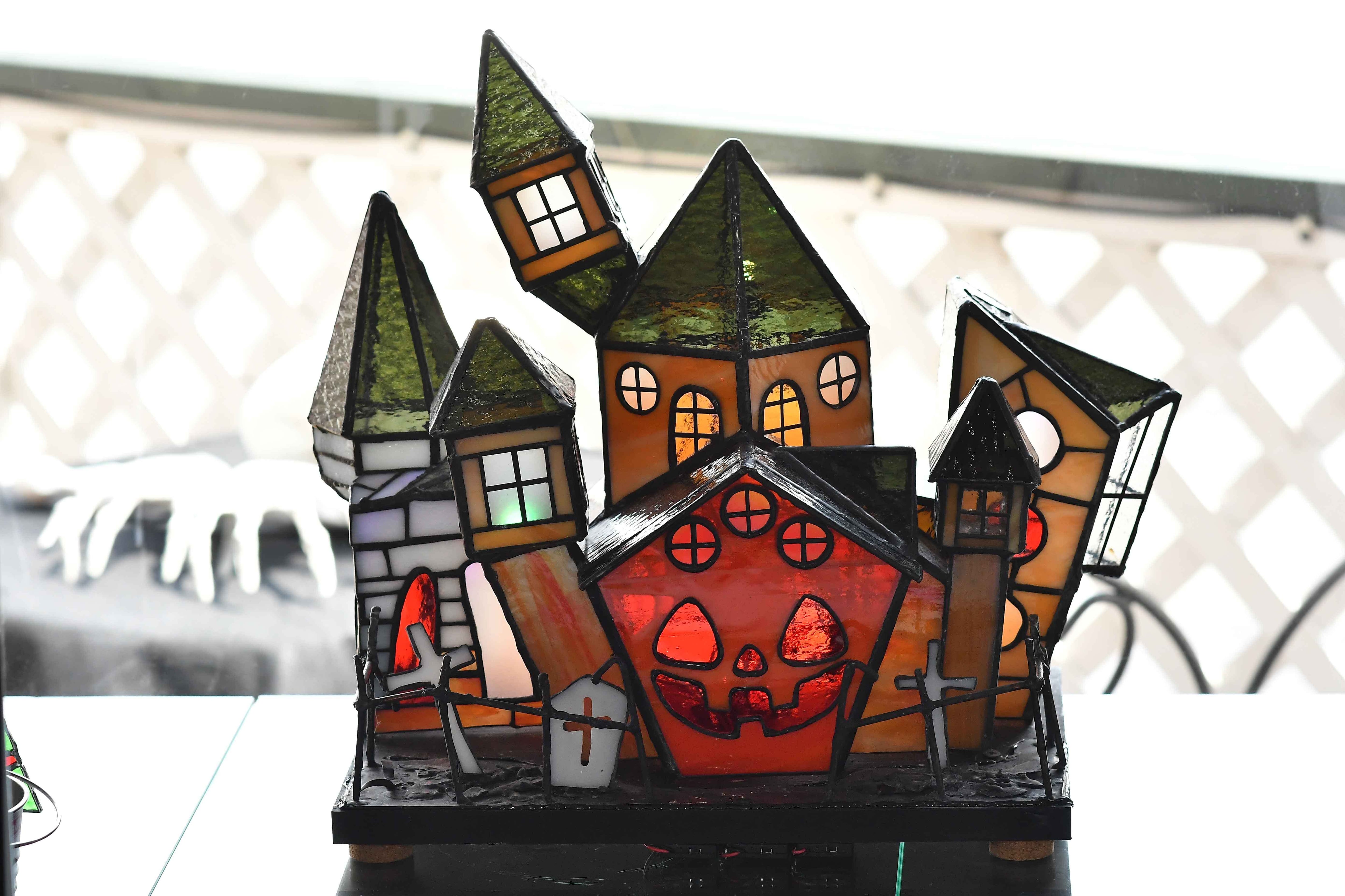 ハロウィン 空き屋敷 9f948762b3d2e2387f94741a110094