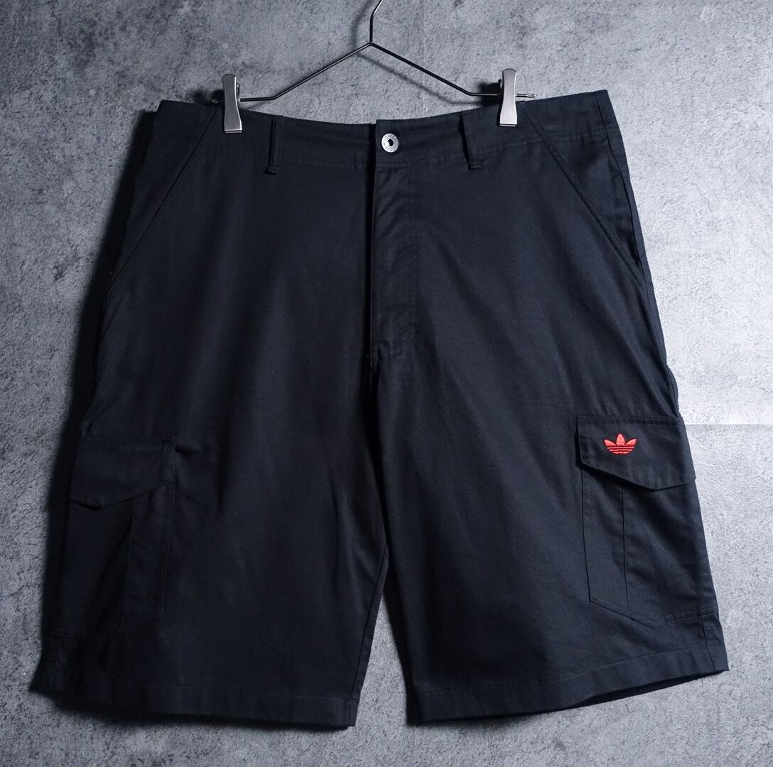 00s “adidas” Black Trologo Embroidered Design Cargo Shorts
