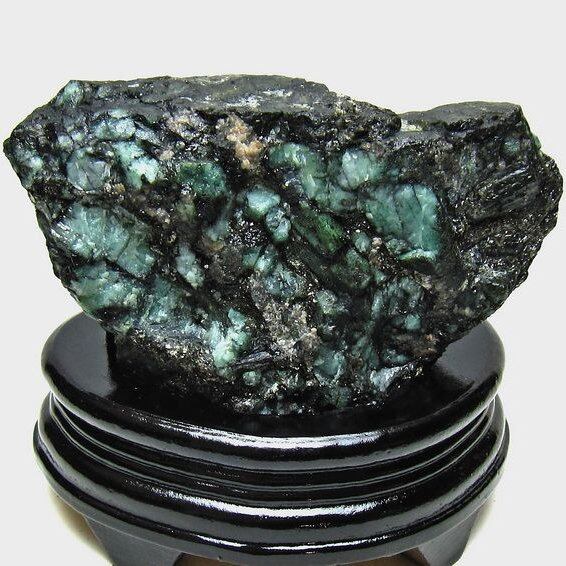 1.1Kg エメラルド 原石 台座付属 一点物 181-4676