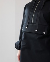 FOURAM - WOOL ANORAK HOODIE ：Black｜ウール／ワッシャー加工／マットフェイス