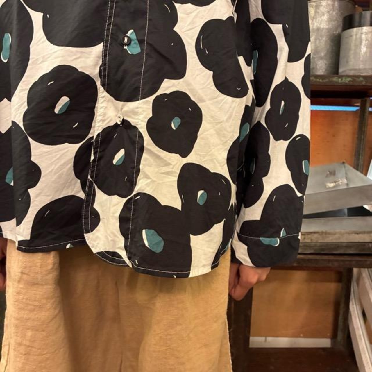 TOPANGA Lady's Nordic Flower Loose Fit Shirt　ノルディックフラワールーズフィットシャツ　ホワイト×ブラック　長袖　丸襟　ブラウス　花柄　