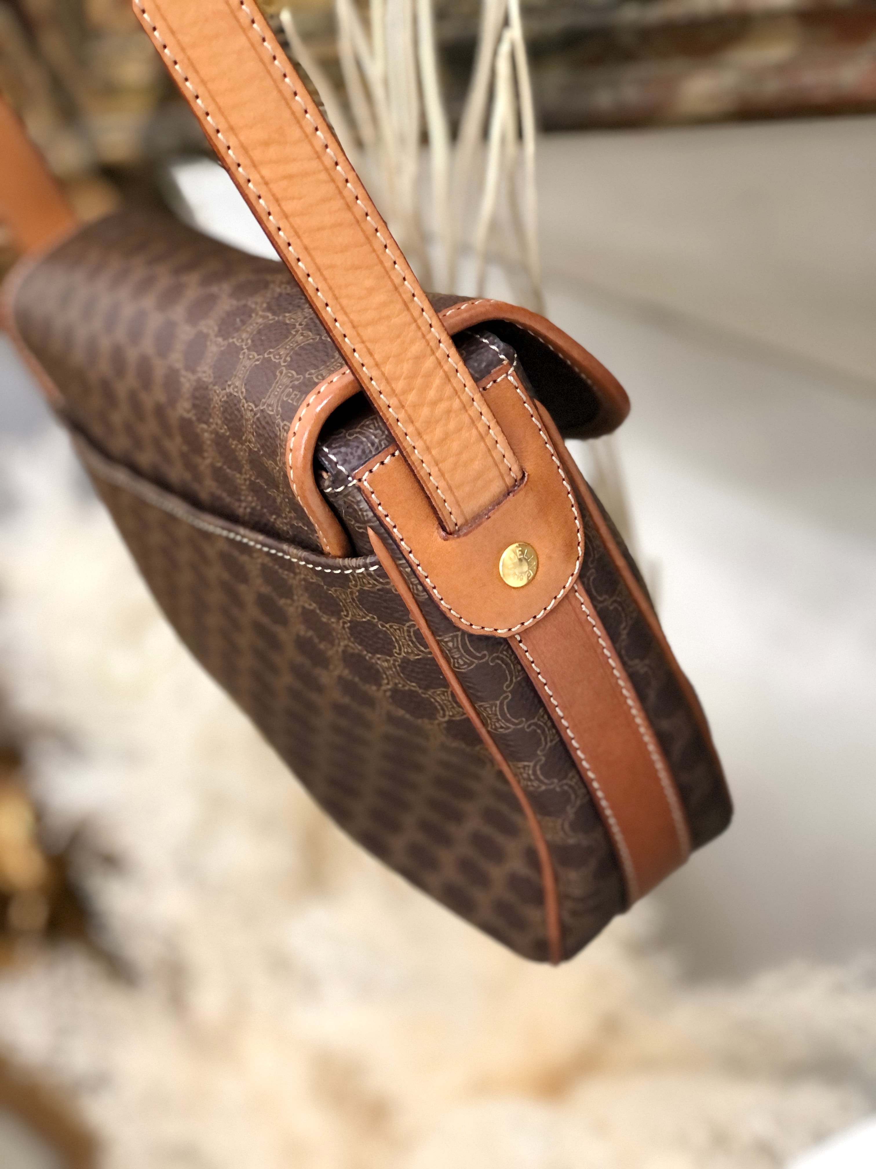 CELINE セリーヌ ブラゾン型押し PVC レザー フラップ ショルダー