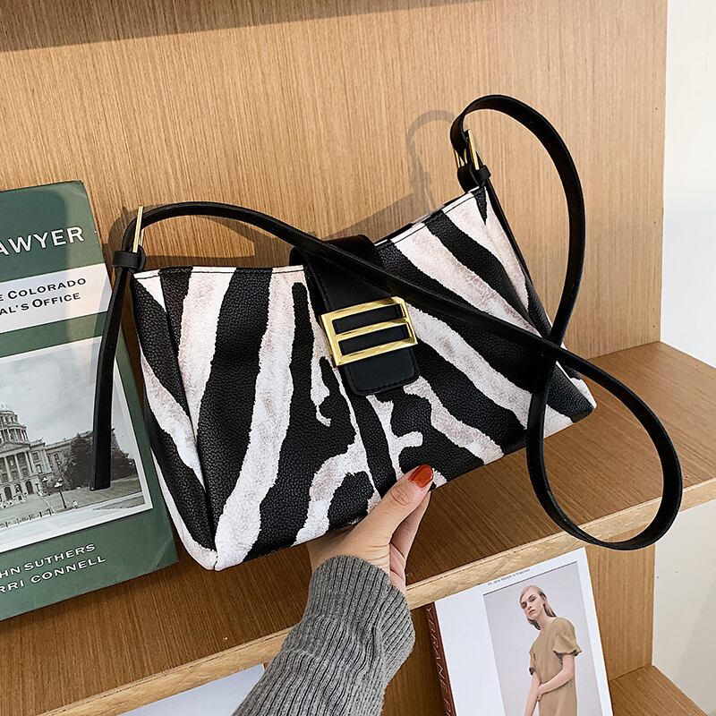 ゼブラ柄スモールバッグメス2020ニュートレンディファッションネットレッドワイルドワンショルダー脇の下バッグ秋冬雰囲気メッセンジャーバッグ Tiancai_Wing_Bag44264669240