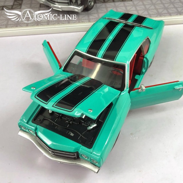シボレー シェベル SS 454 1/24 ミニカー 全2色 ライト点灯 サウンド 合金モデル 模型 ジオラマ