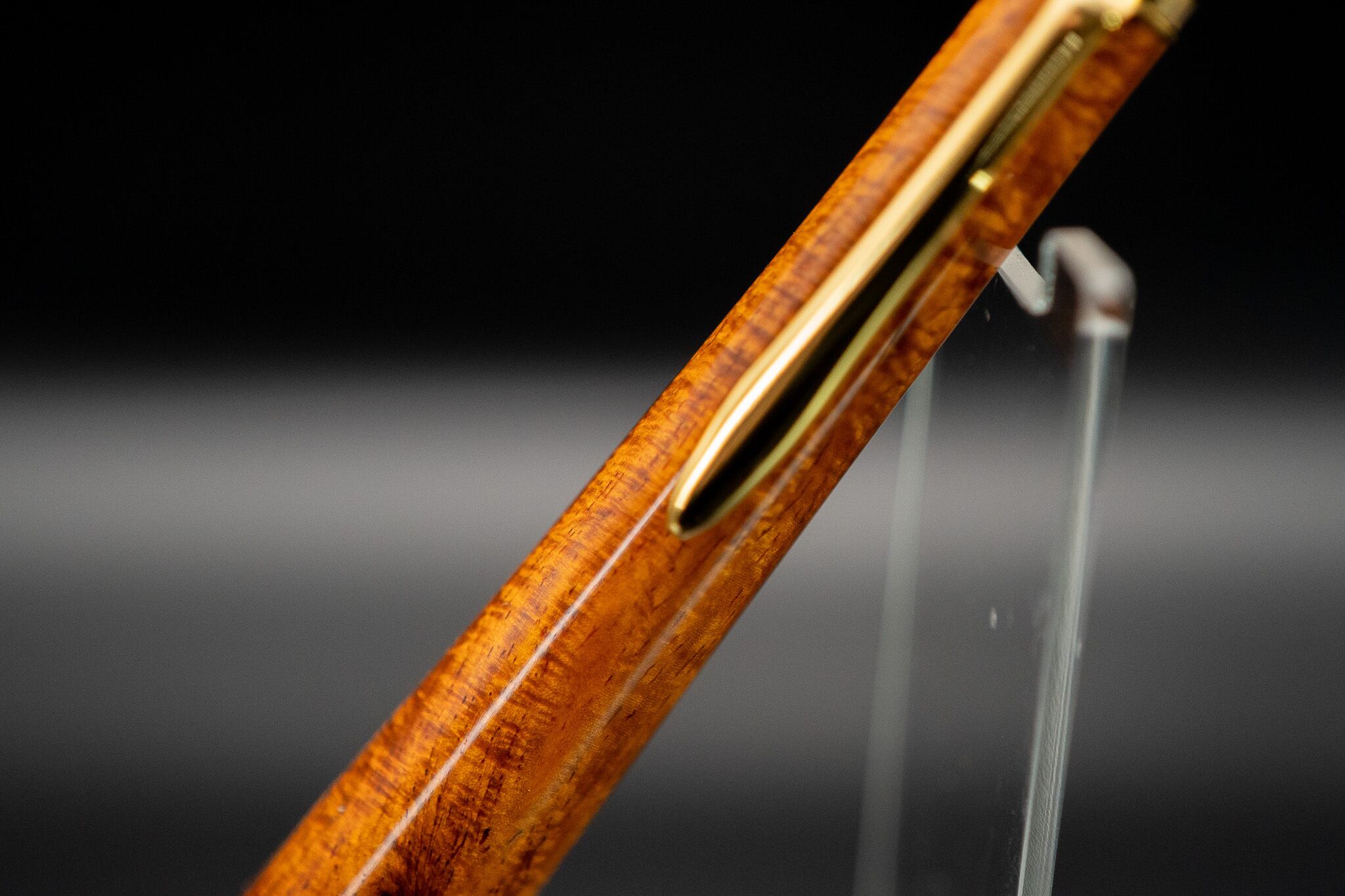 サイアミーズローズウッド　多色マイクロカーリー　万年筆　14金 21世紀最高峰の材】サイアミーズローズウッド マイクロカーリー