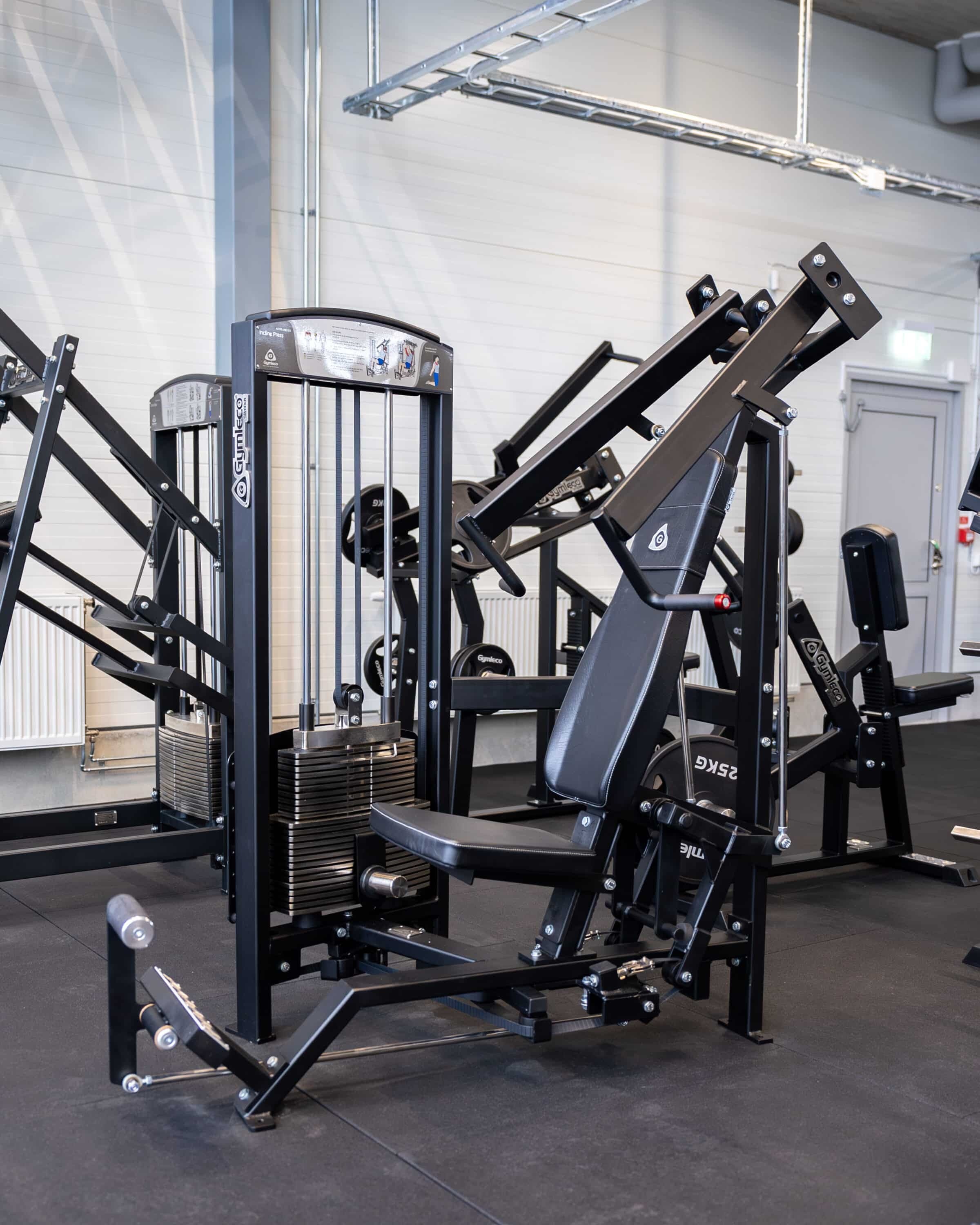 320 インクラインチェストプレス | gymlecojapan