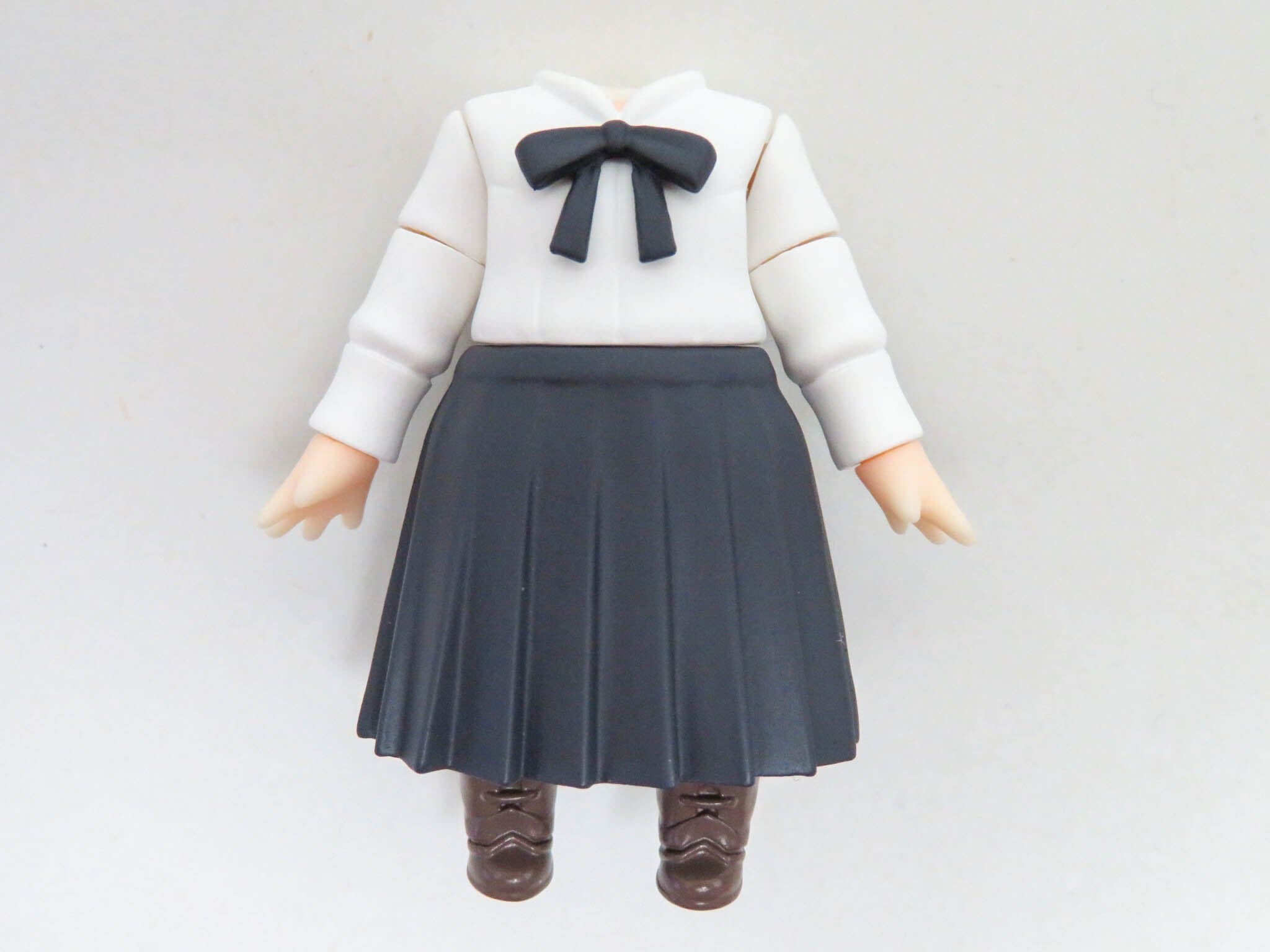 再入荷(A-ランク)【2083】 遠野秋葉 体パーツ 私服 ねんどろいど