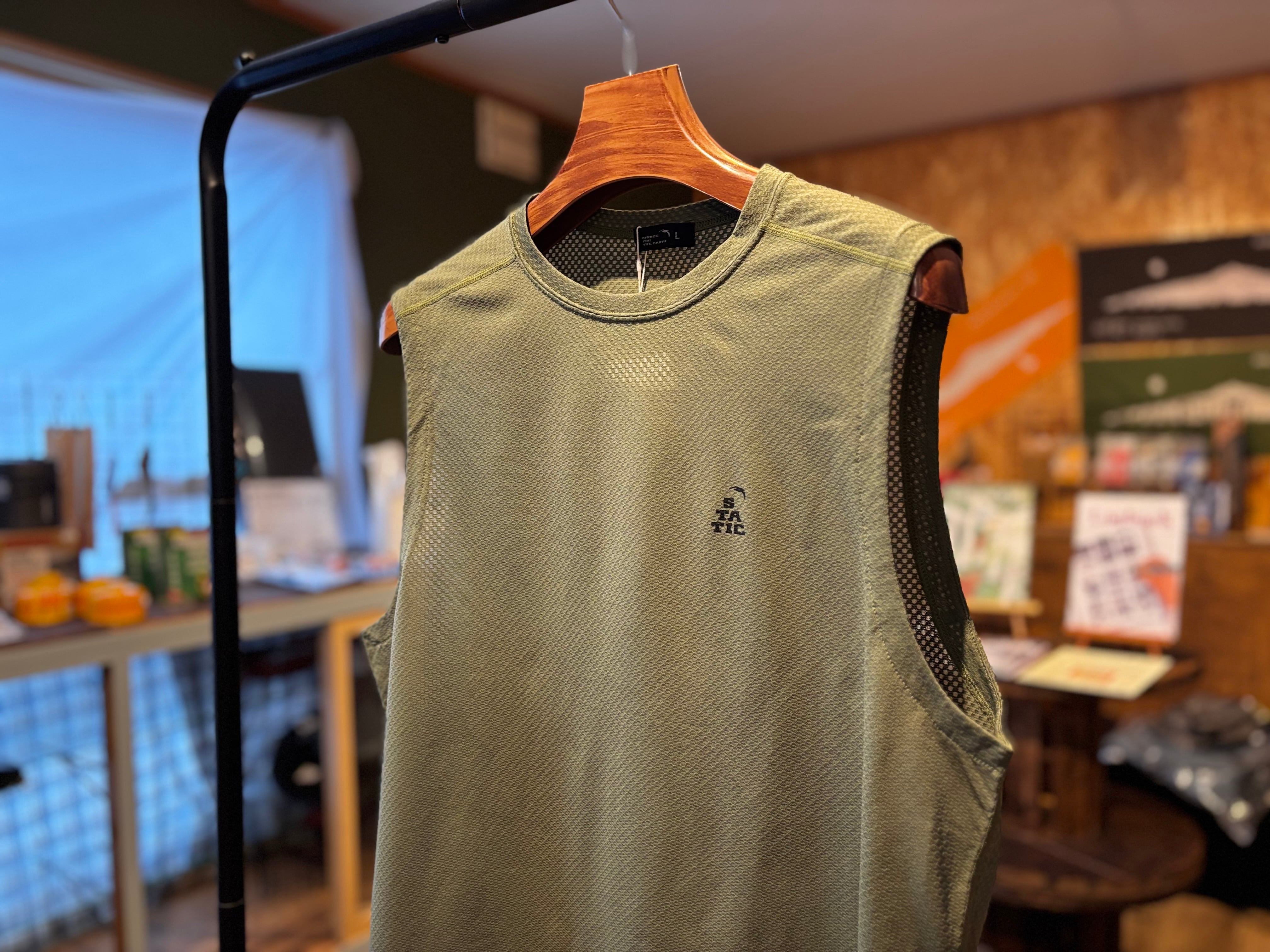 HIVE SLEEVELESS STATIC Hive SHIRTS ⁄ Sleeveless – スタティック 