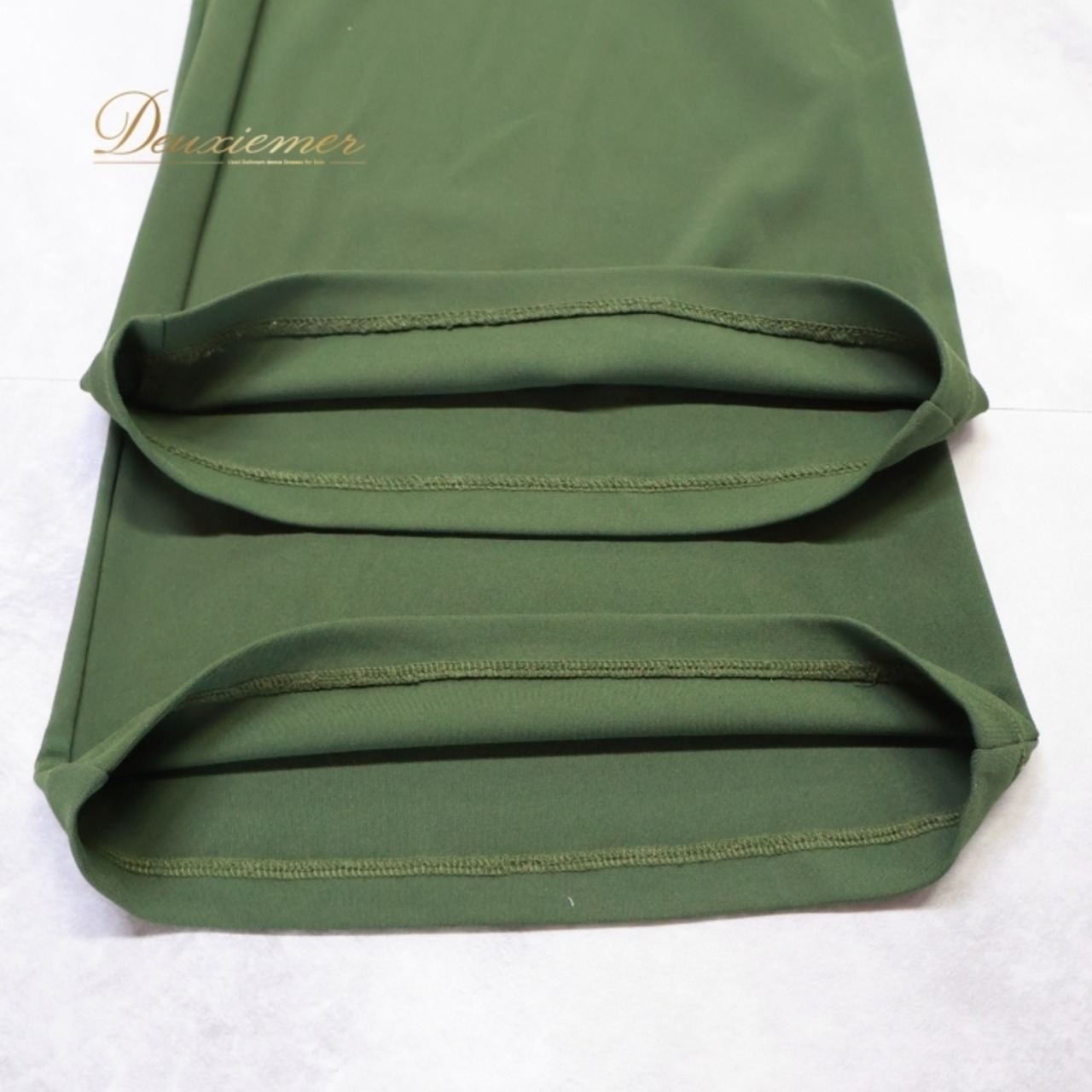 社交ダンス 衣装 ズボン グリーン系 チャコット Chacott 緑 日本製 ボトムス パンツ 上品 オーバースカート付き シンプル 落ち着いた色 ダンス衣装 レッスン 練習 ストレッチ 伸縮