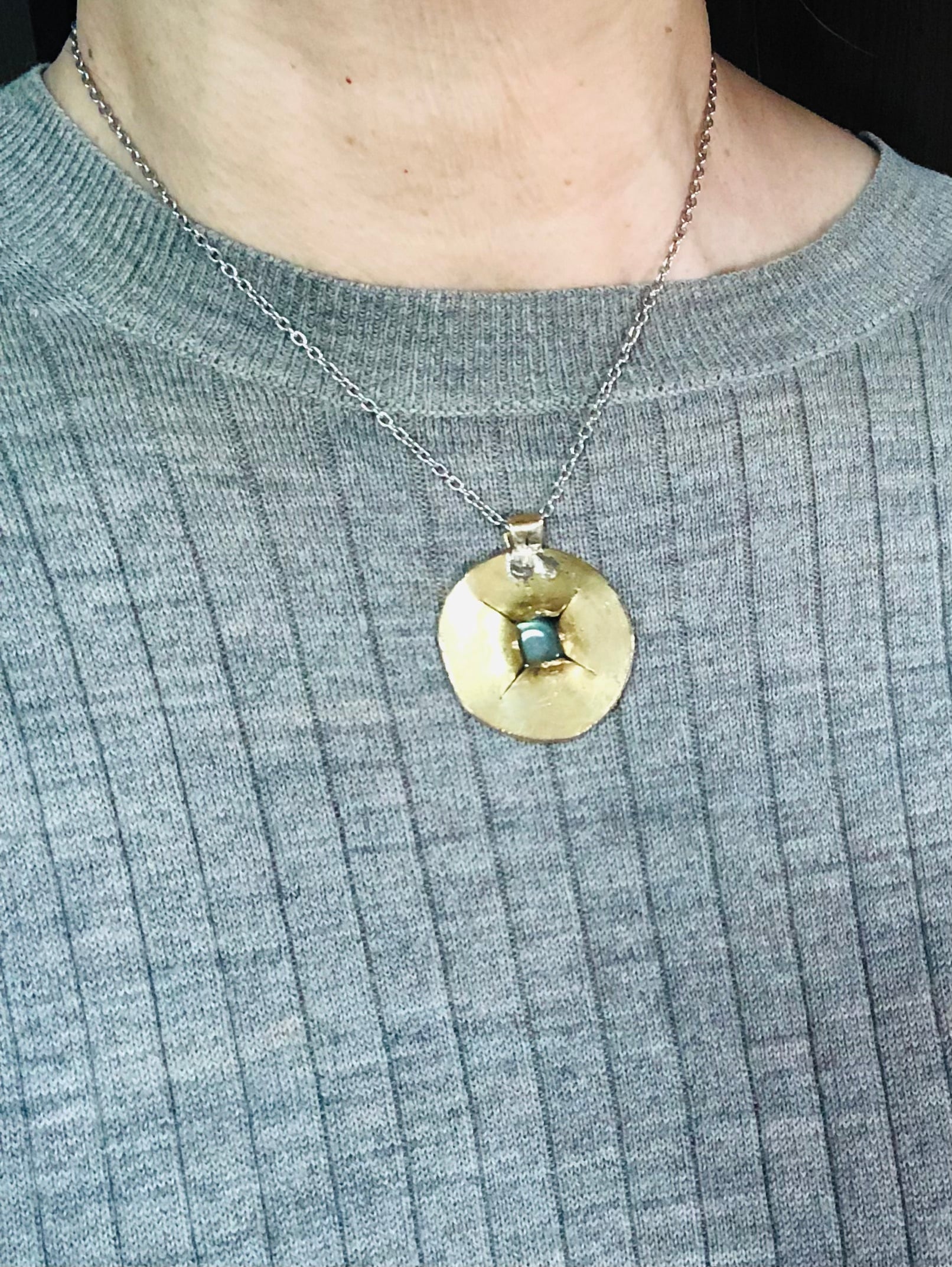 ラブラドライトの古代風ペンダント | Eden gemstone-Jewelry