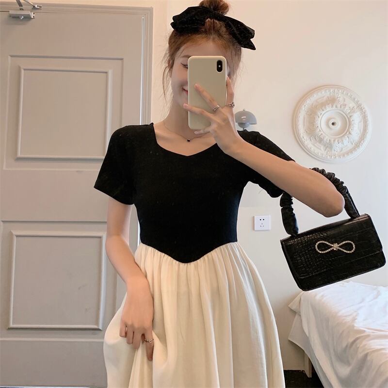 ワンピース レディース フレアワンピース ドッキング M L XL 2XL 3XL 4XL 大きいサイズ 半袖 シフォン チュール パフスリーブ デコルテ 綺麗 春 夏 秋 膝丈 ミディアム丈 ミモレ丈 ミディ丈 バイカラー 袖あり かわいい 大人可愛い シンプル カジュアル 大人 上品 おしゃれ お洒落 ラフ プラスサイズ 10代 20代 30代 OL 通勤 学生 通学 デート お出かけ 休日 旅行 リゾート パーティー 海 ライブ コンサート 着回し 韓国 送料無料 楽ちん コーヒー アプリコット