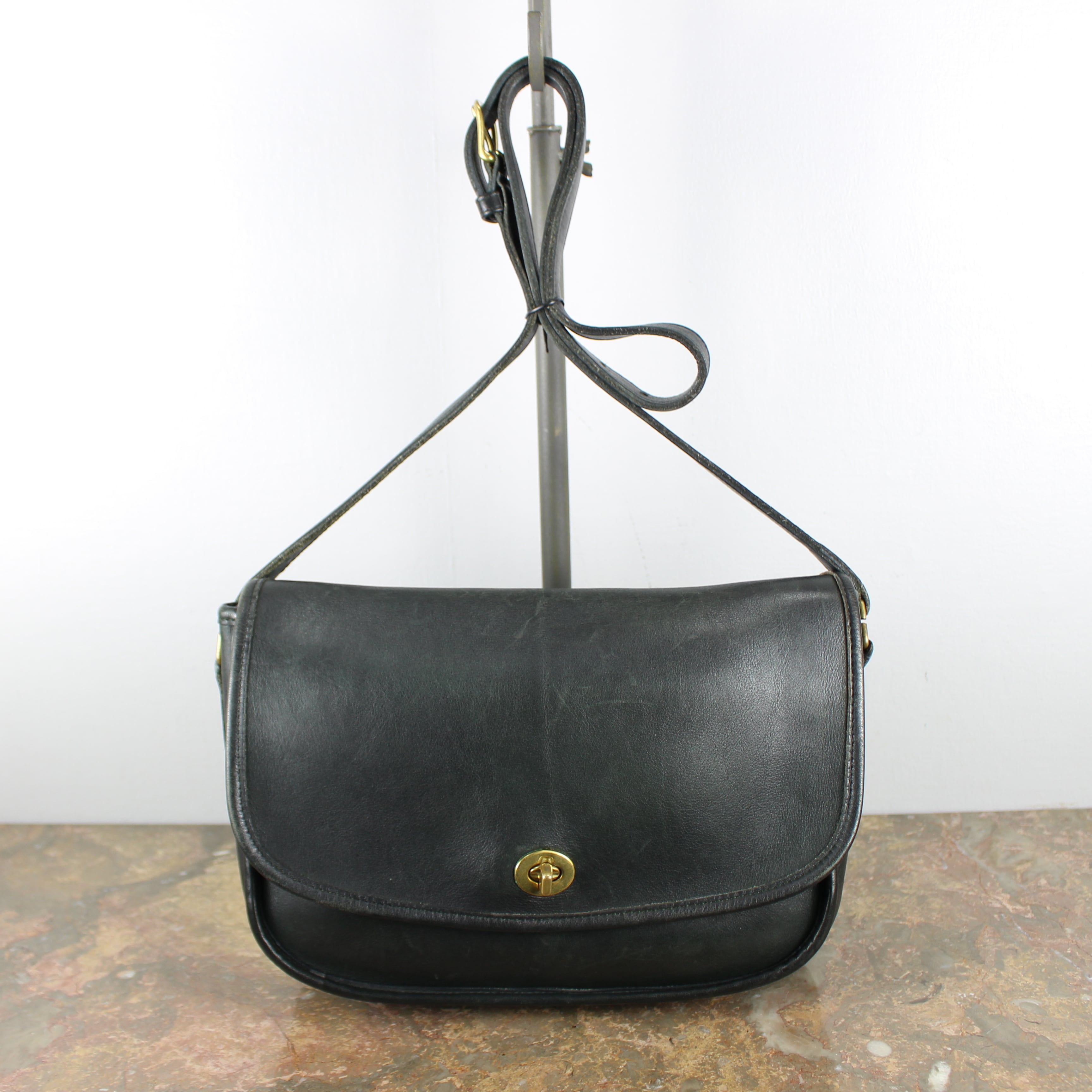 OLD COACH TURN LOCK LEATHER SHOULDER BAG MADE IN USA/オールド