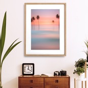 Ethereal Palm Sunset｜南国の夕暮れが誘う幻想的なアートポスター｜穏やかな光と静寂が調和するリゾートモダンインテリアA3ポスター