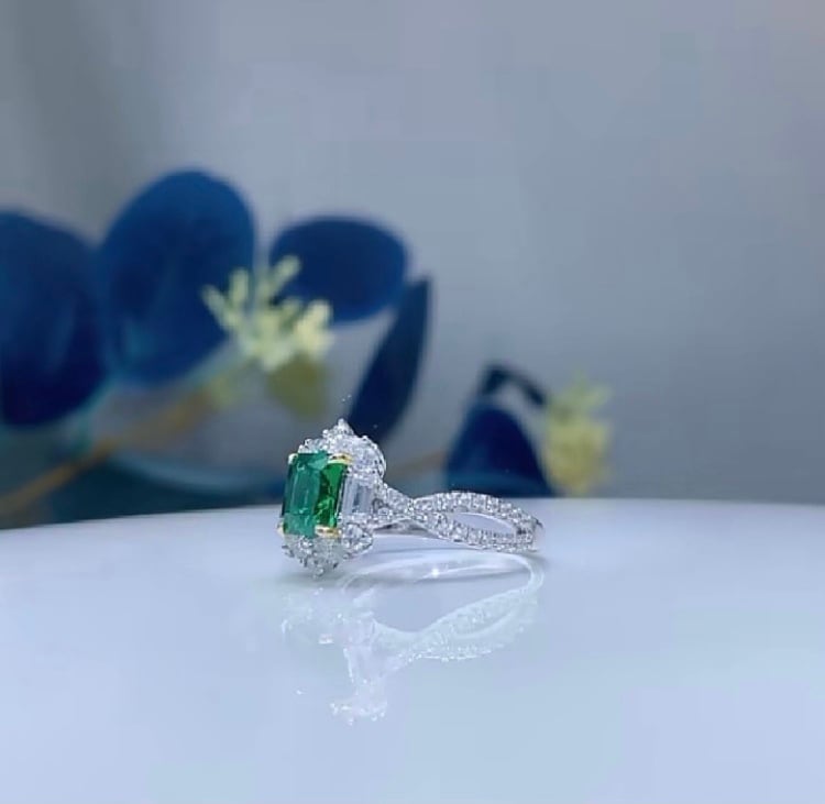 人工エメラルド グリーン 緑 2カラット 高炭素ダイヤモンド スクエア