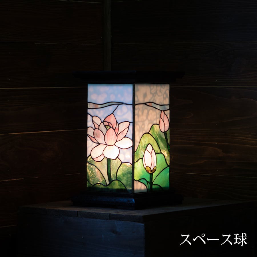 蓮白雲（ステンドグラスの盆提灯） 01020401 | ステンドグラスの雑貨
