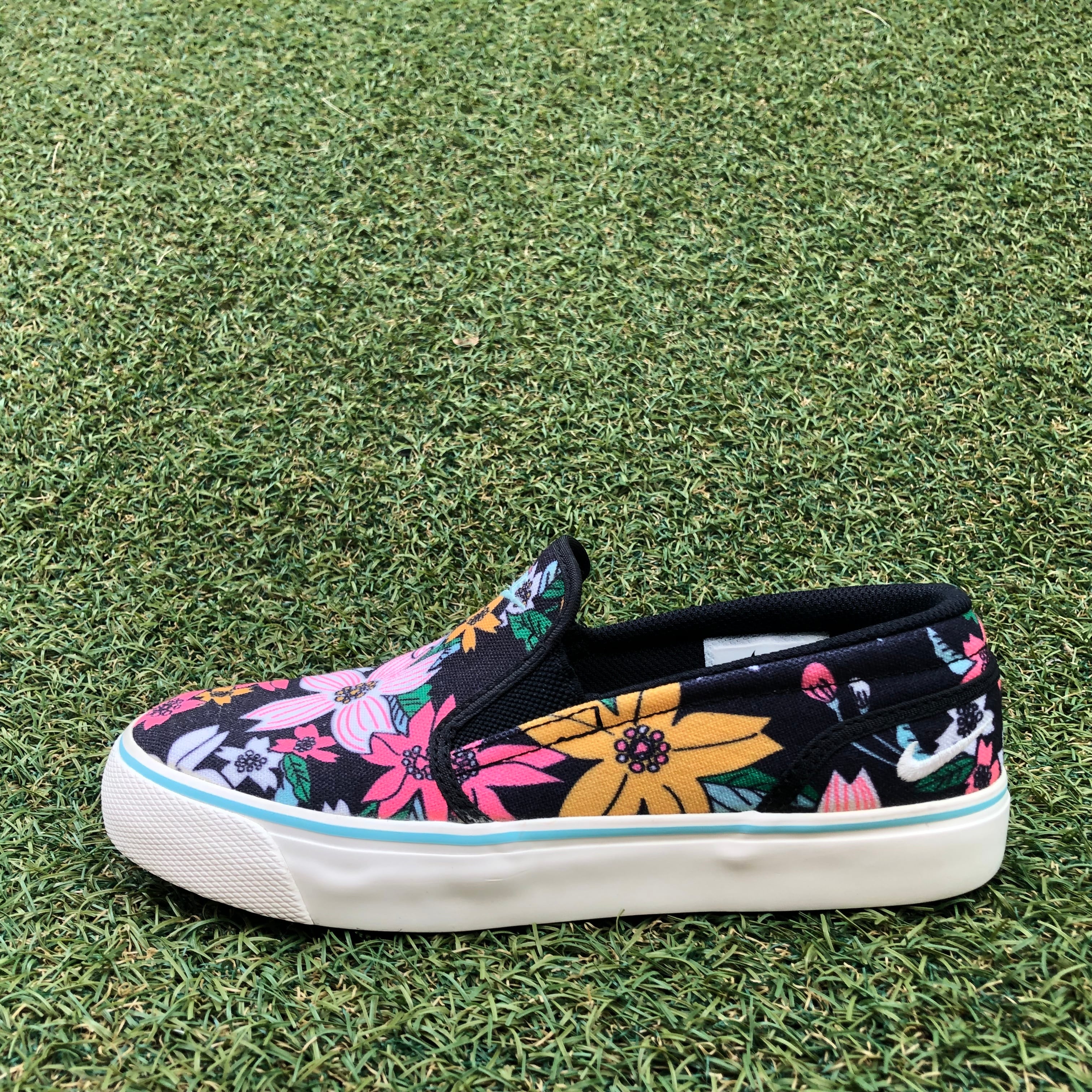 NIKE TOKI SLIP PRINT ナイキ トキ スリップ プリント HA552