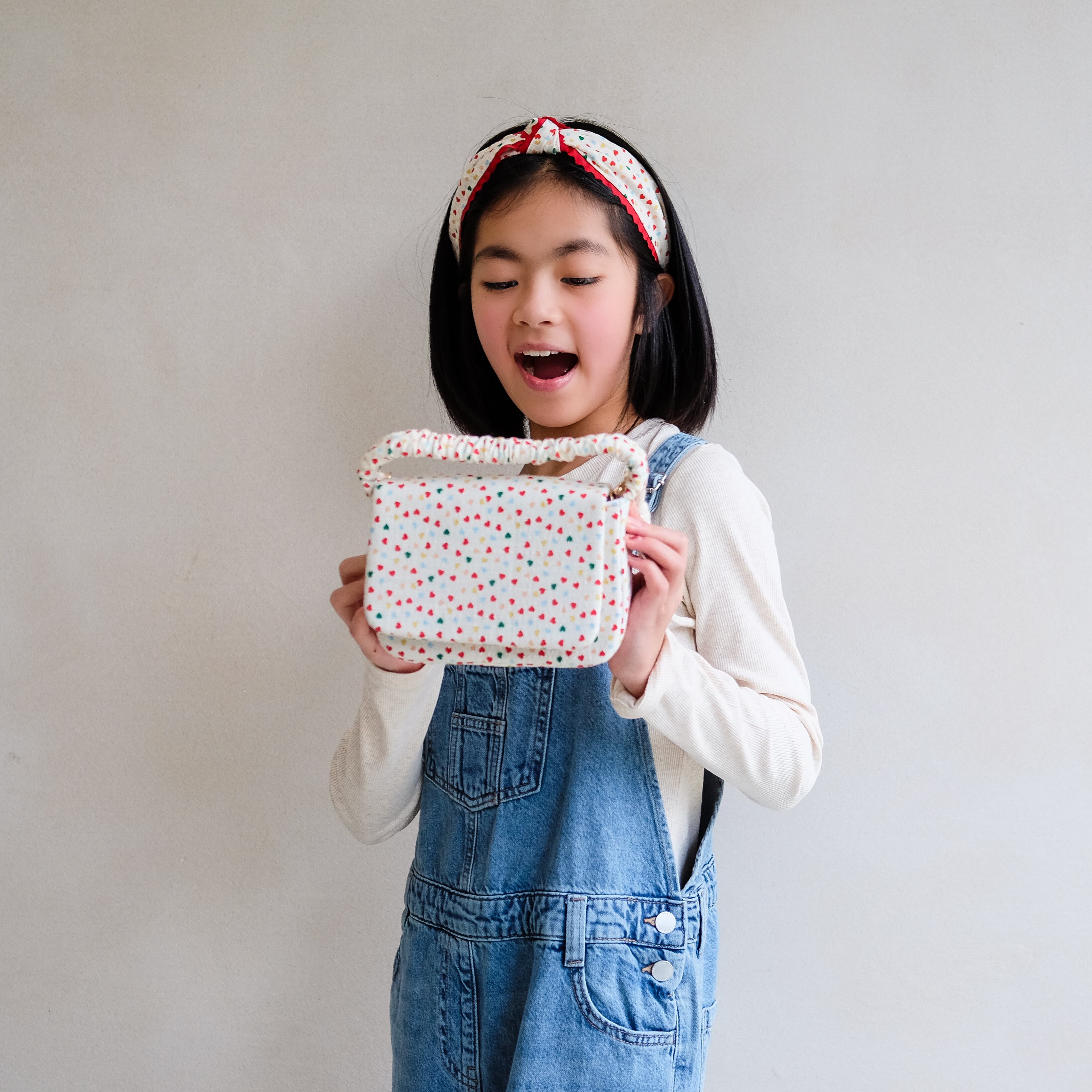 HEART PRINT TOP HANDLE BAG_183013 32
