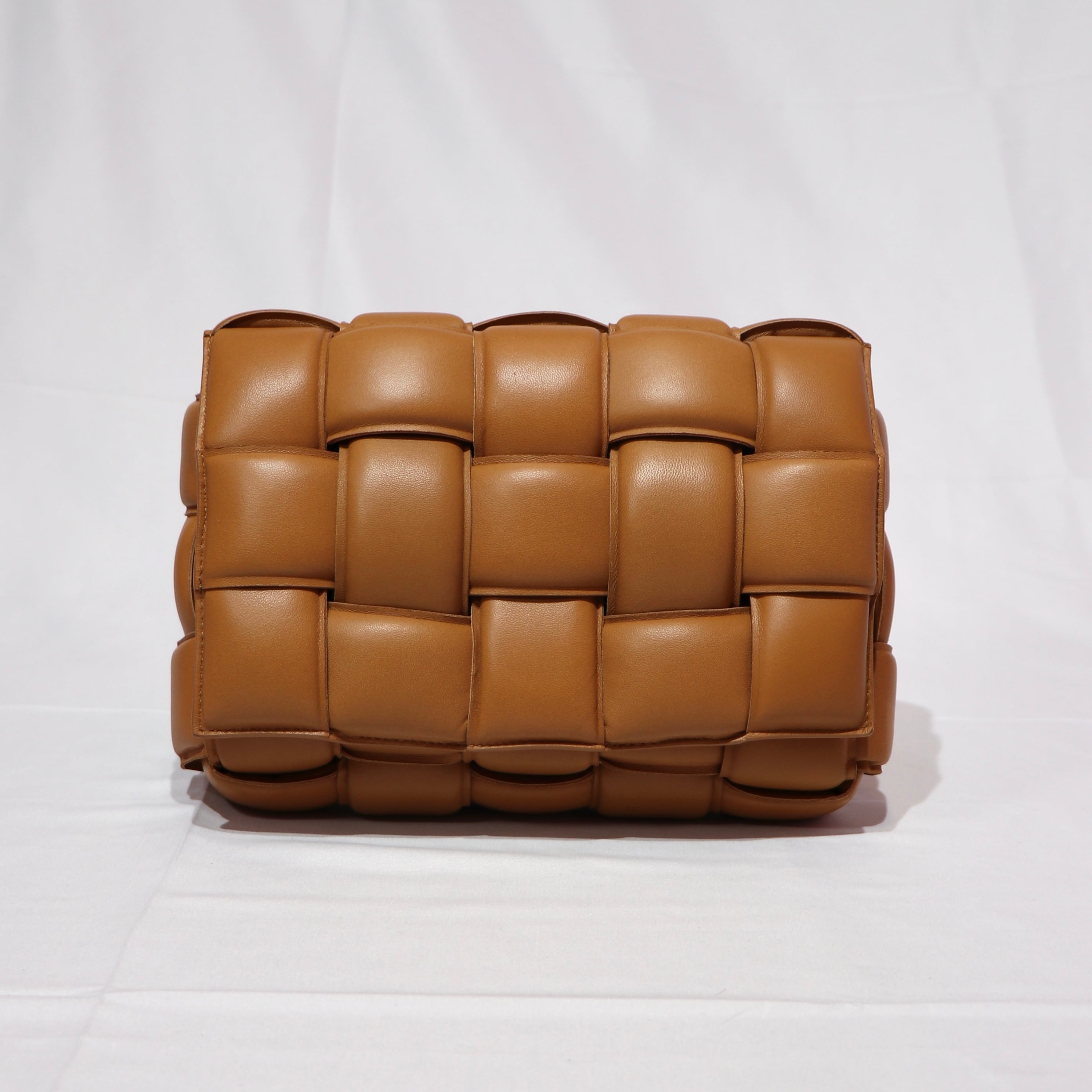 BOTTEGA VENETA ボッテガヴェネタ ショルダーバッグ イントレチャート 