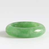 【10.5号】なかなか手に入らないとろけるグリーン！ A貨翡翠 jd_rg1397