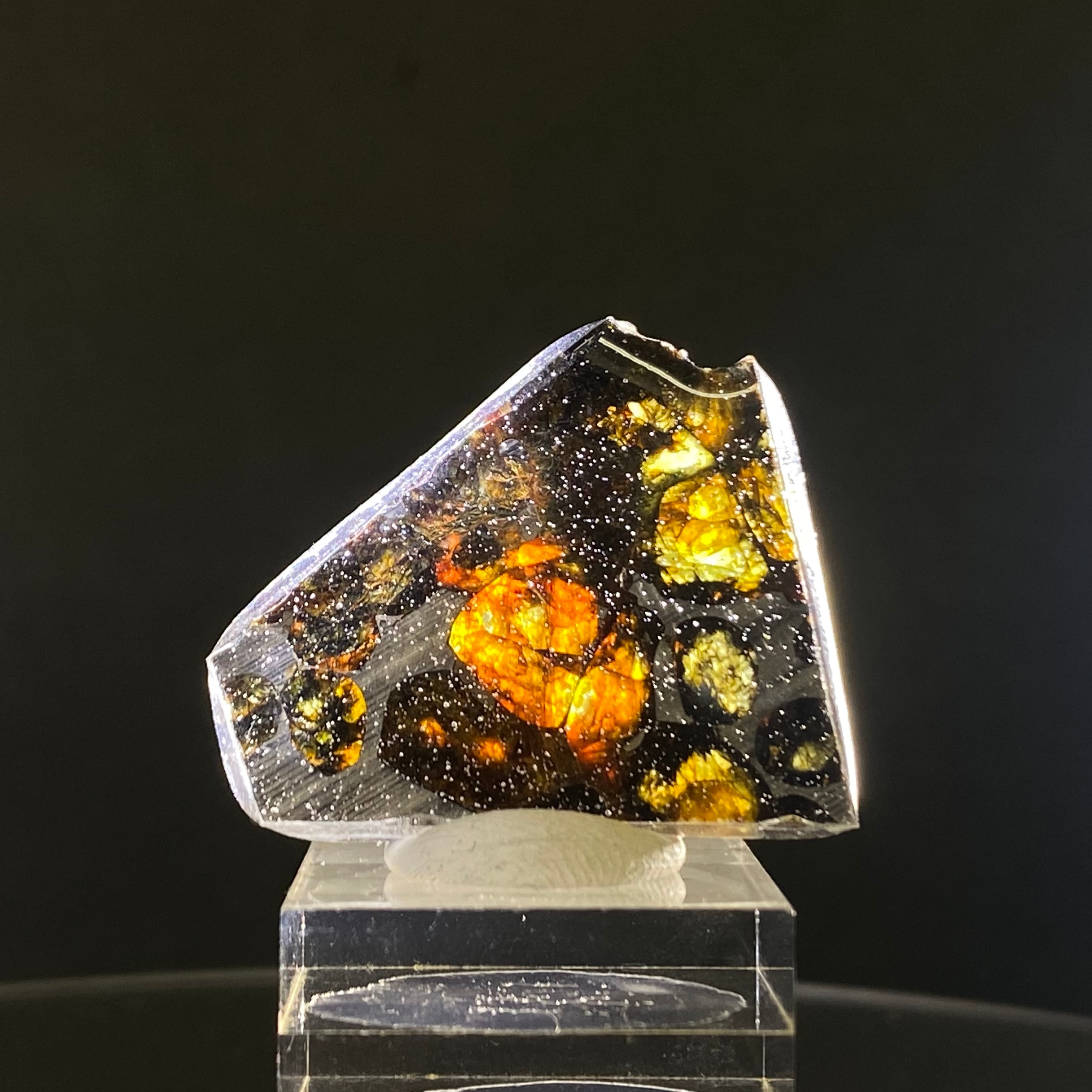 隕石  亀の彫刻　宇宙パワー 不思議の石鉄隕石　アンティーク