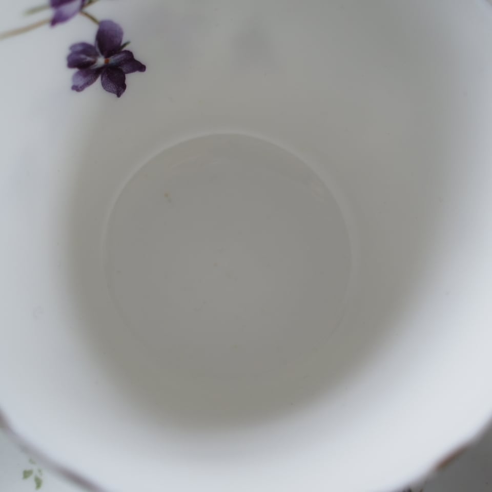 英国ハマースレイ ヴィクトリアンバイオレット トリオ カップ