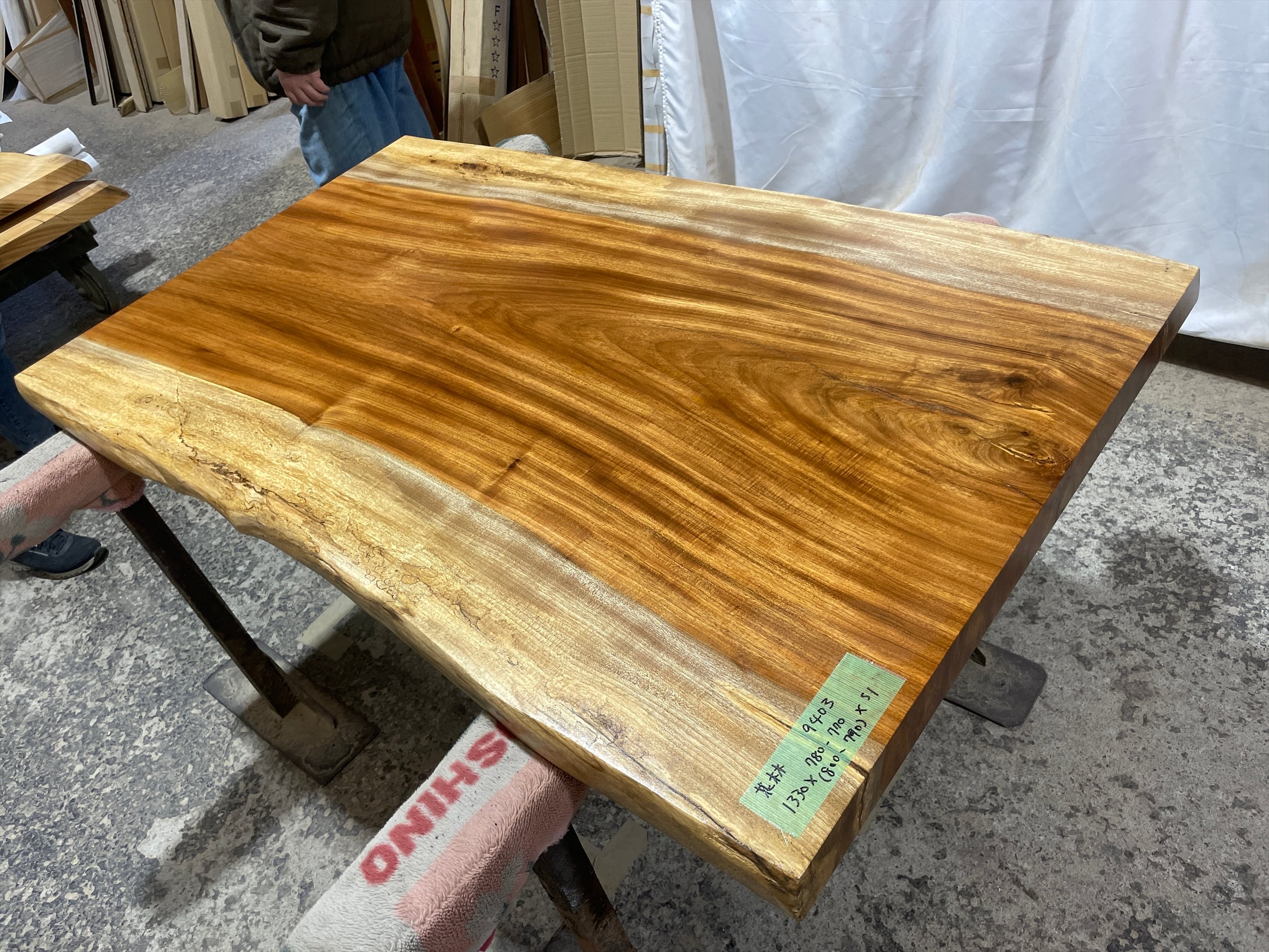 デスク | 銘木無垢材一枚板の来宝綜合銘木工業株式会社オンラインストア