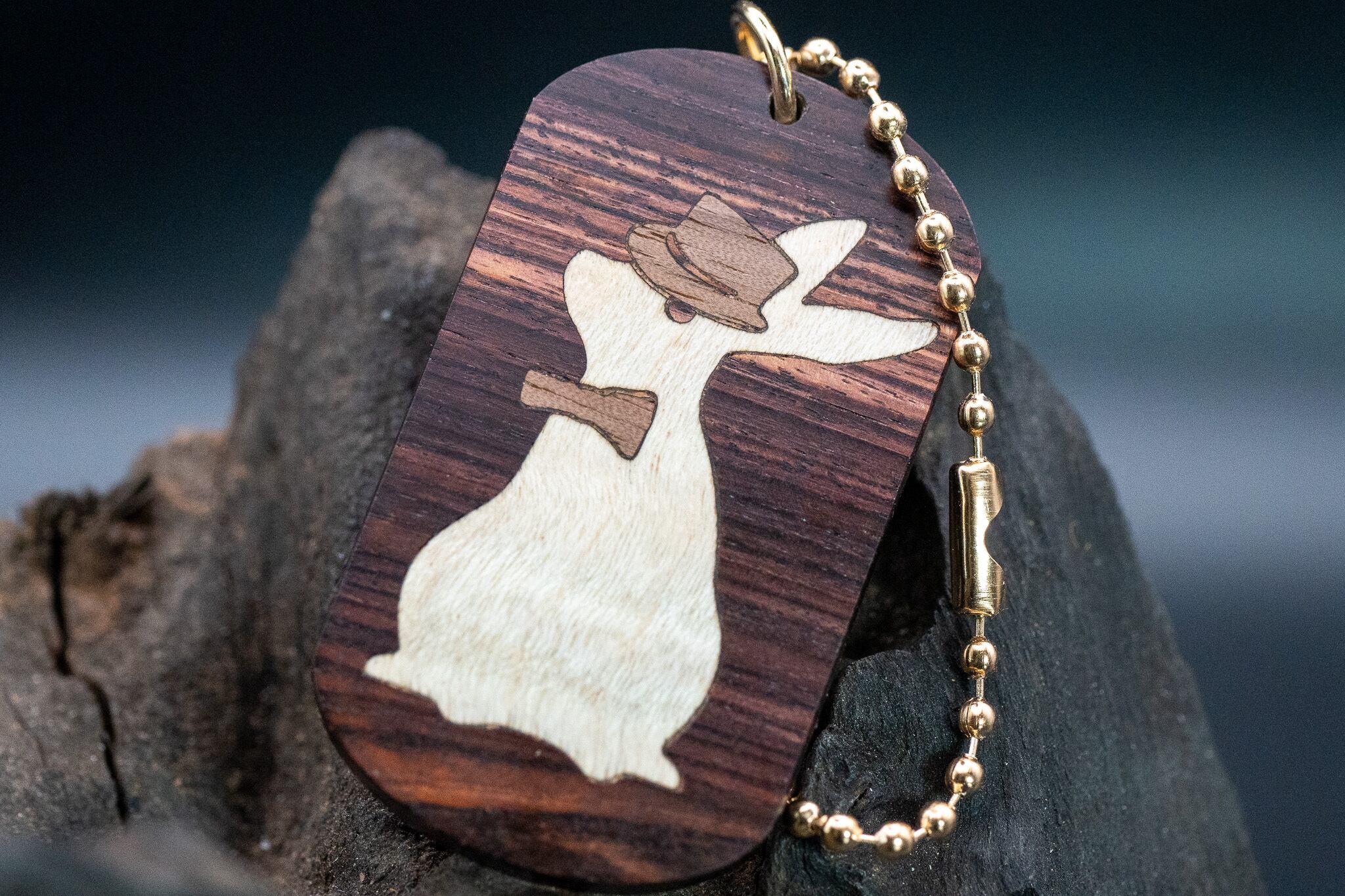 【王室御用達 】キングウッド ドッグタグ 象嵌 三月ウサギ