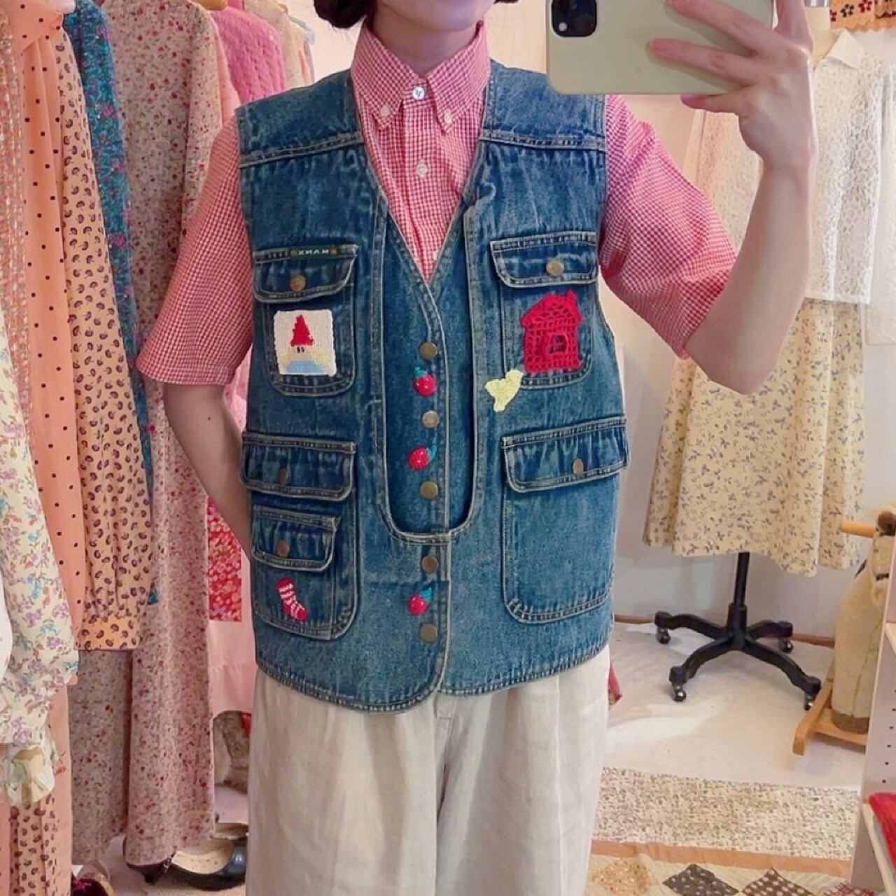 remake ✂︎ strawberry button denim vest