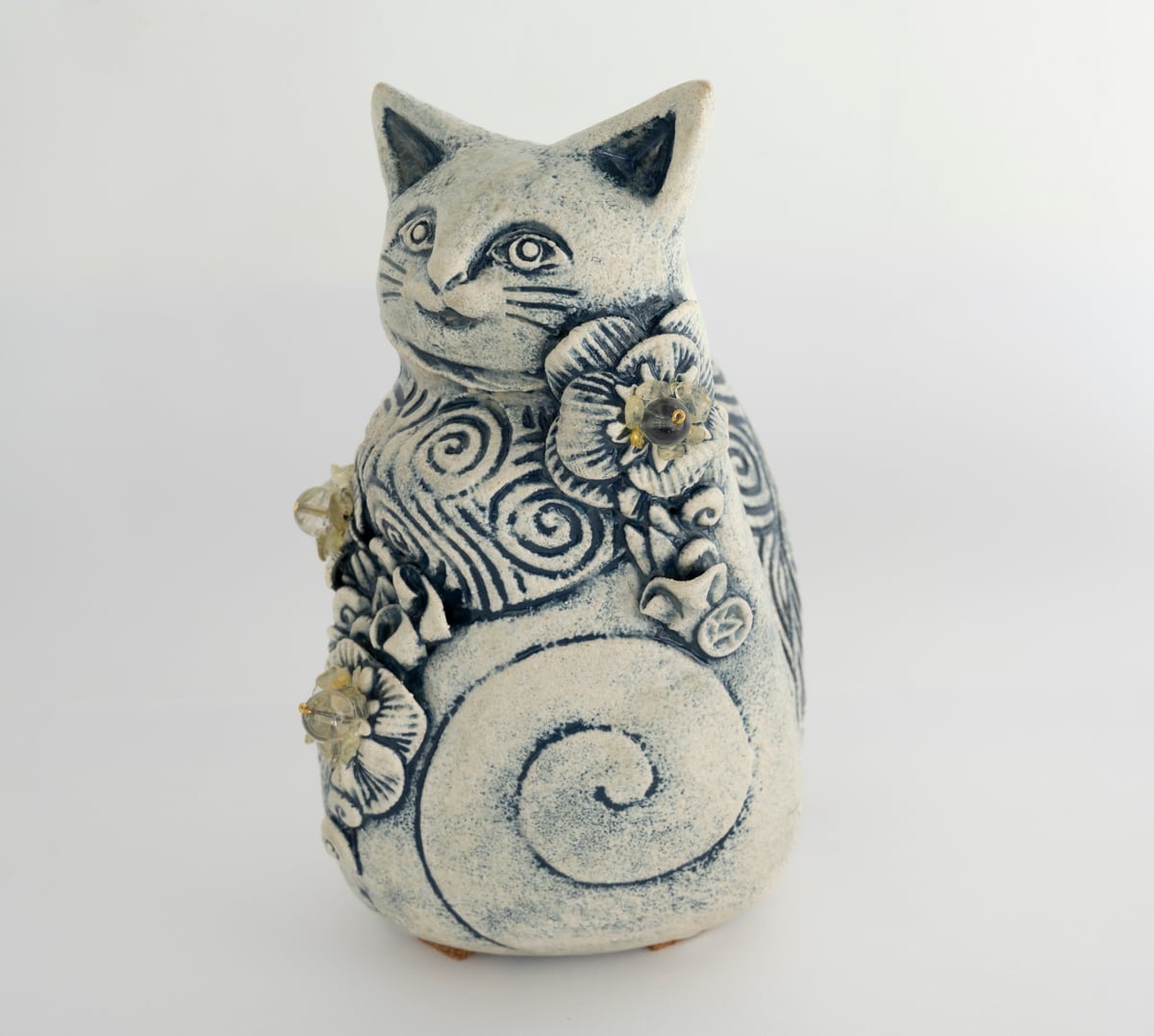 「花を纏う仔猫」辻本喜代美 作_1