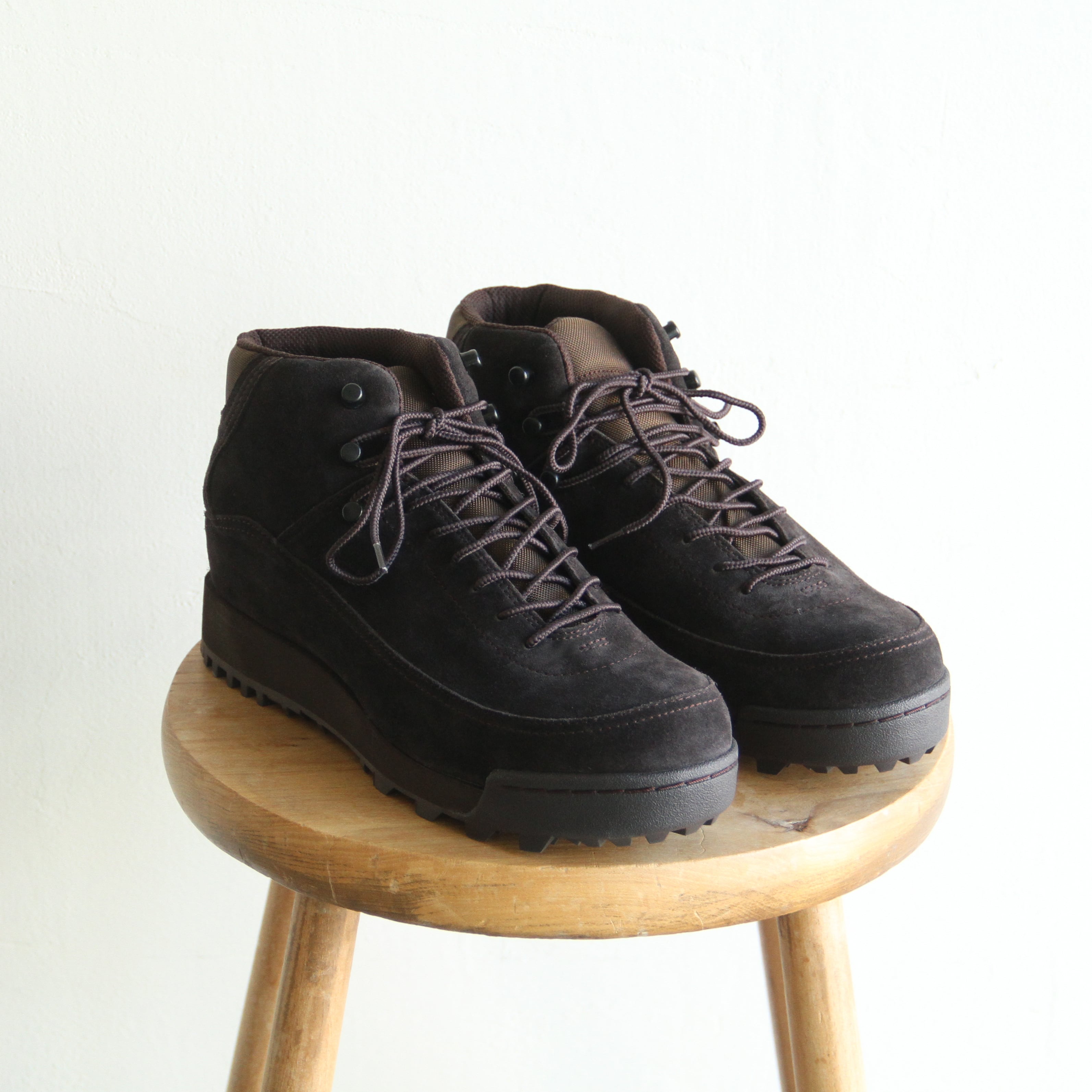 SUICOKE スウェード ミッドブーツ グレー F/CE.×SUICOKE】COLLABORATION ITEM / F/CE ONLINE STORE