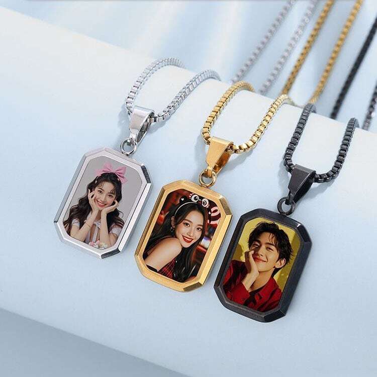 アクセサリーまとめ売り　ネックレス　ペンダントヘッド　16点 132.温度感知変色ネックレス カスタム写真アクセサリー DIYフォト