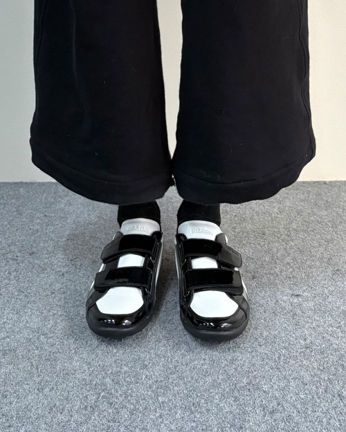 【PRADA】bicolor velcro sneakers