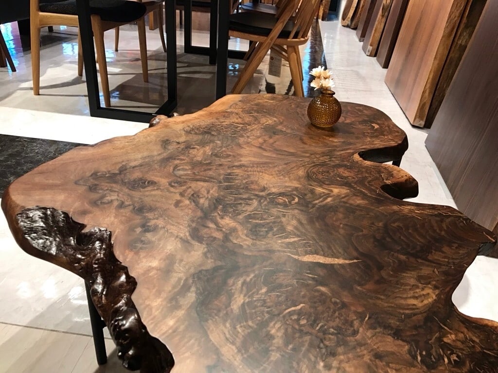 クラロウォールナット_850×330-600-1000×50_横浜元町店_テーブル天板