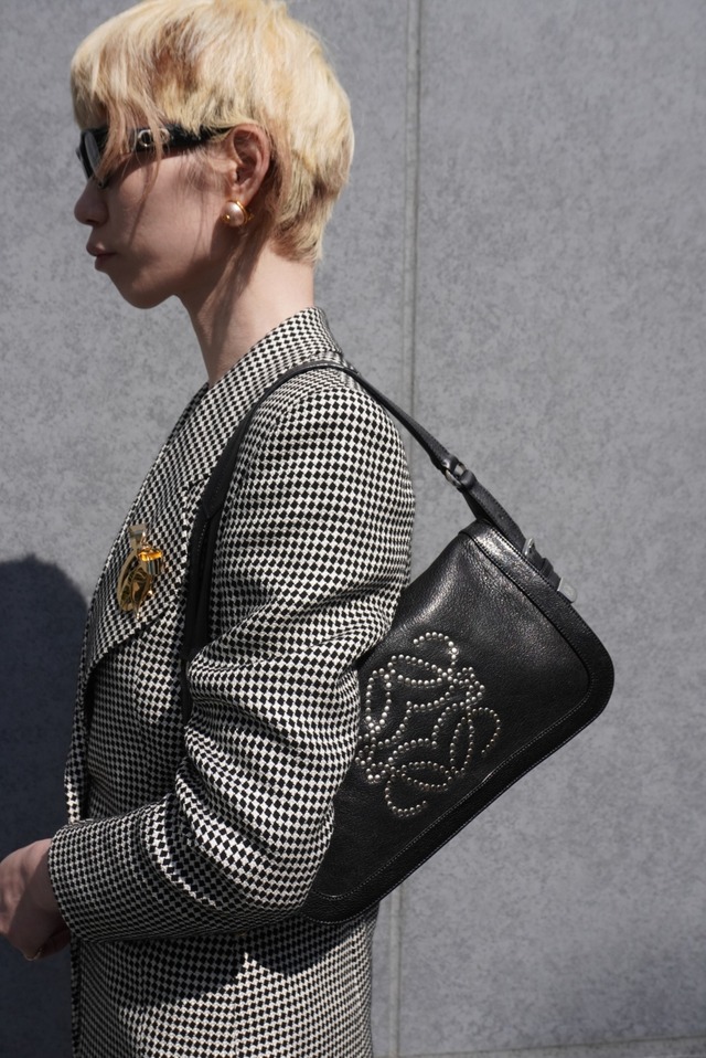 LOEWE ロエベ　サークル　鎚目　Hammered Metal　ピアス　シルバー　vintage　ヴィンテージ　7rhfce