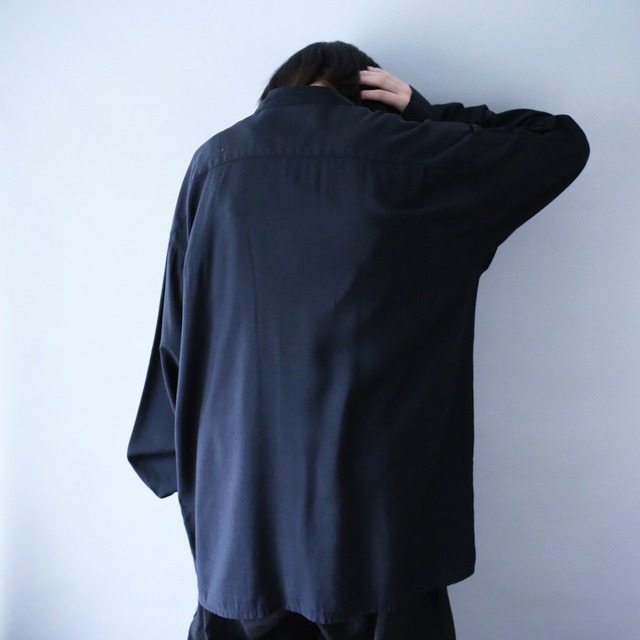 "刺繍" black one tone fly-front band-collar minimal mode shirt