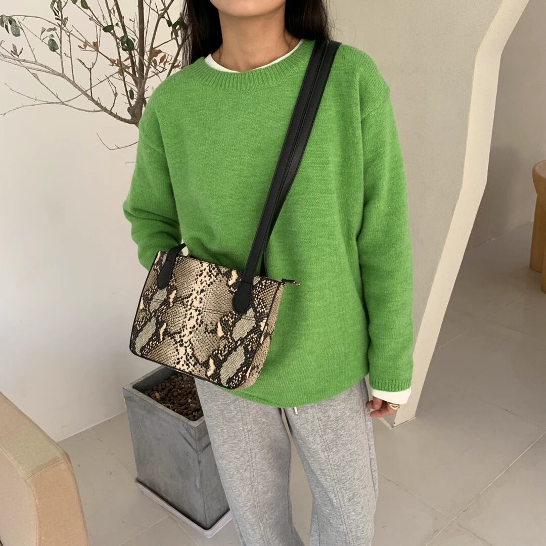 切り替えライン入り　ショルダーバッグ　AS103-003