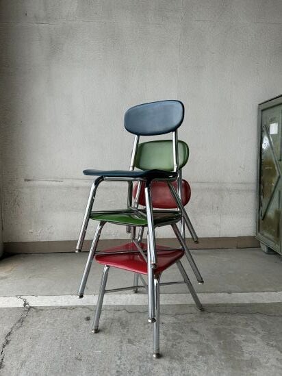 USA直輸入!! ヴィンテージスタッキングスクールチェア Kid's用 (赤・青