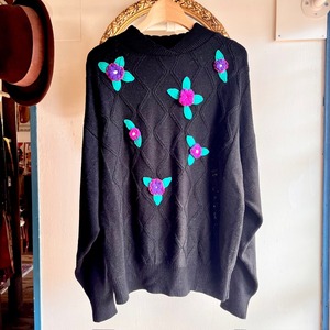 flower appliqué black knit/お花たくさんの黒ニット