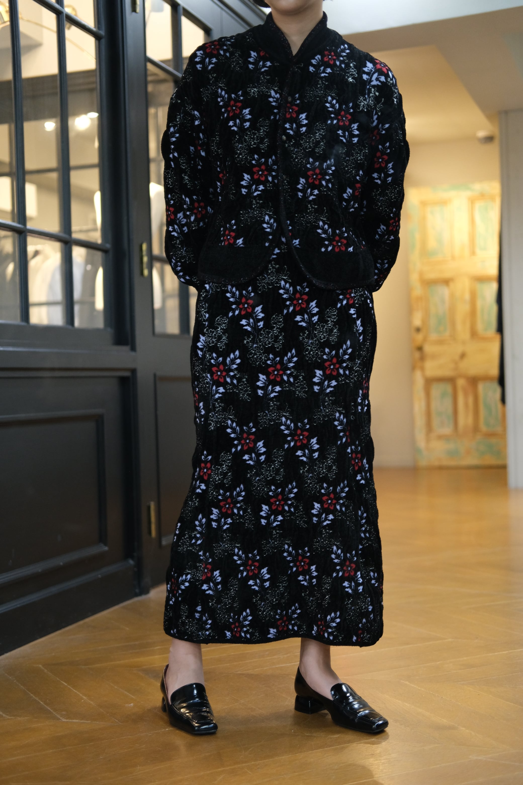 Mame Kurogouchi】MM25FW-KN062 -black- | loop