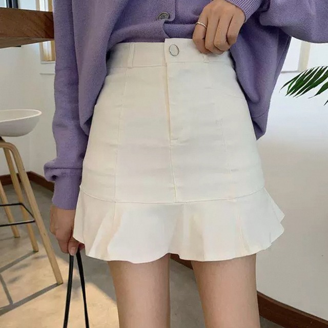 【送料無料】 ミニスカート 2色 フレア Aライン マーメイド ファスナー ハイウエスト かわいい 大人可愛い きれいめ シンプル カジュアル 大人 上品 おしゃれ お洒落 レトロ こなれ感 コンサバ系 ラフ 抜け感 レディライク ガーリー フェミニン 無地 春 夏 10代 20代 レディース 女性用 デート お出かけ お呼ばれ 休日 アウトドア お茶会 女子会 授業参観 誕生日会 着回し 普段使い ファッション 美脚 脚長 定番 着痩せ 垢抜け ホワイト ブラック 大人カラー モノトーン