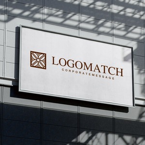 四つのコーヒー豆のロゴ