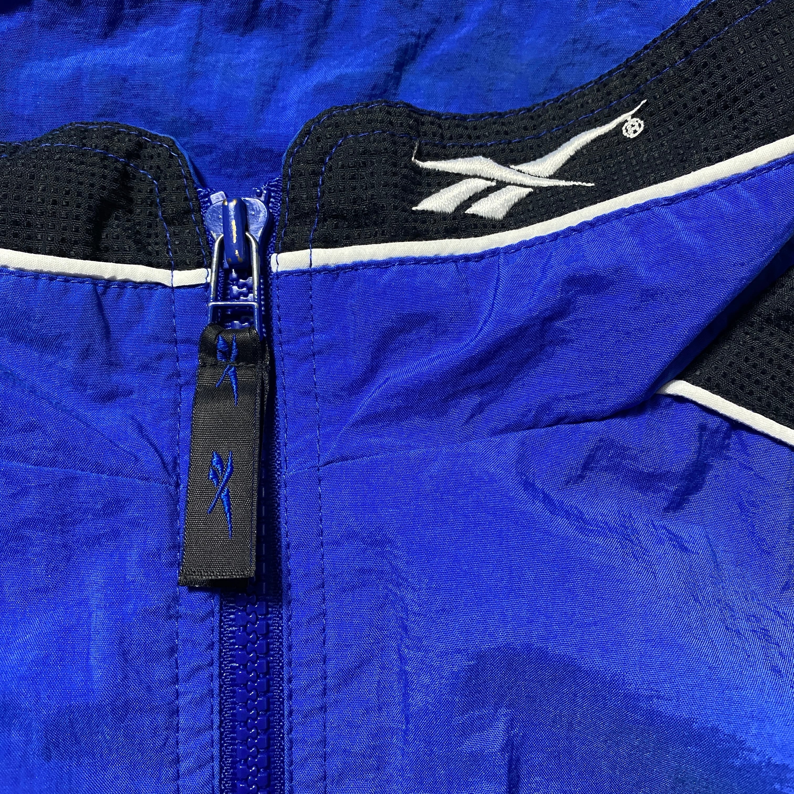 Size.XL】90's Reebok リーボック 刺繍ベクターロゴ アームロゴ