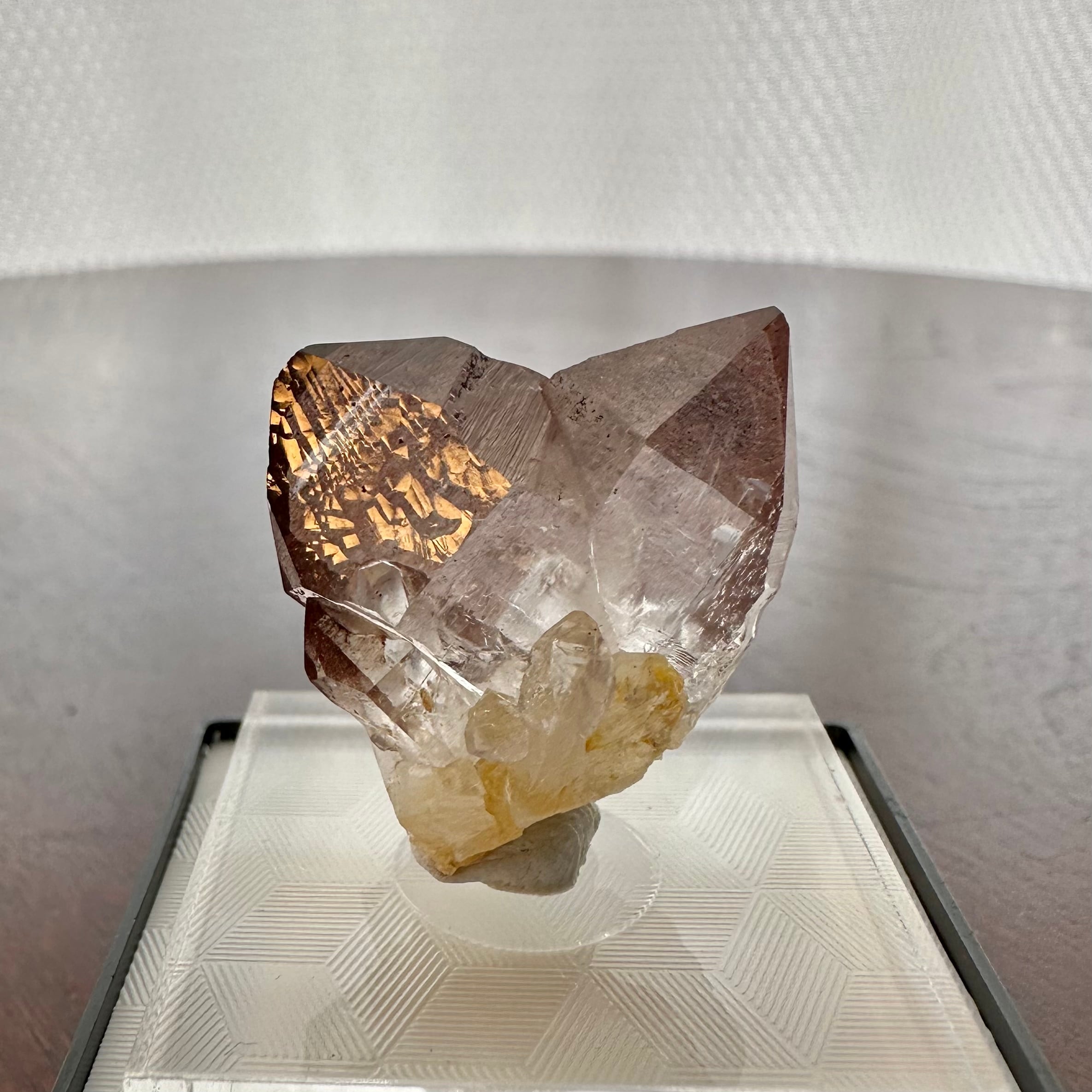 マダガスカル産 オイルインクォーツ02 マダガスカル産クォーツ標本（オイルインクォーツ）｜マライカ公式通販