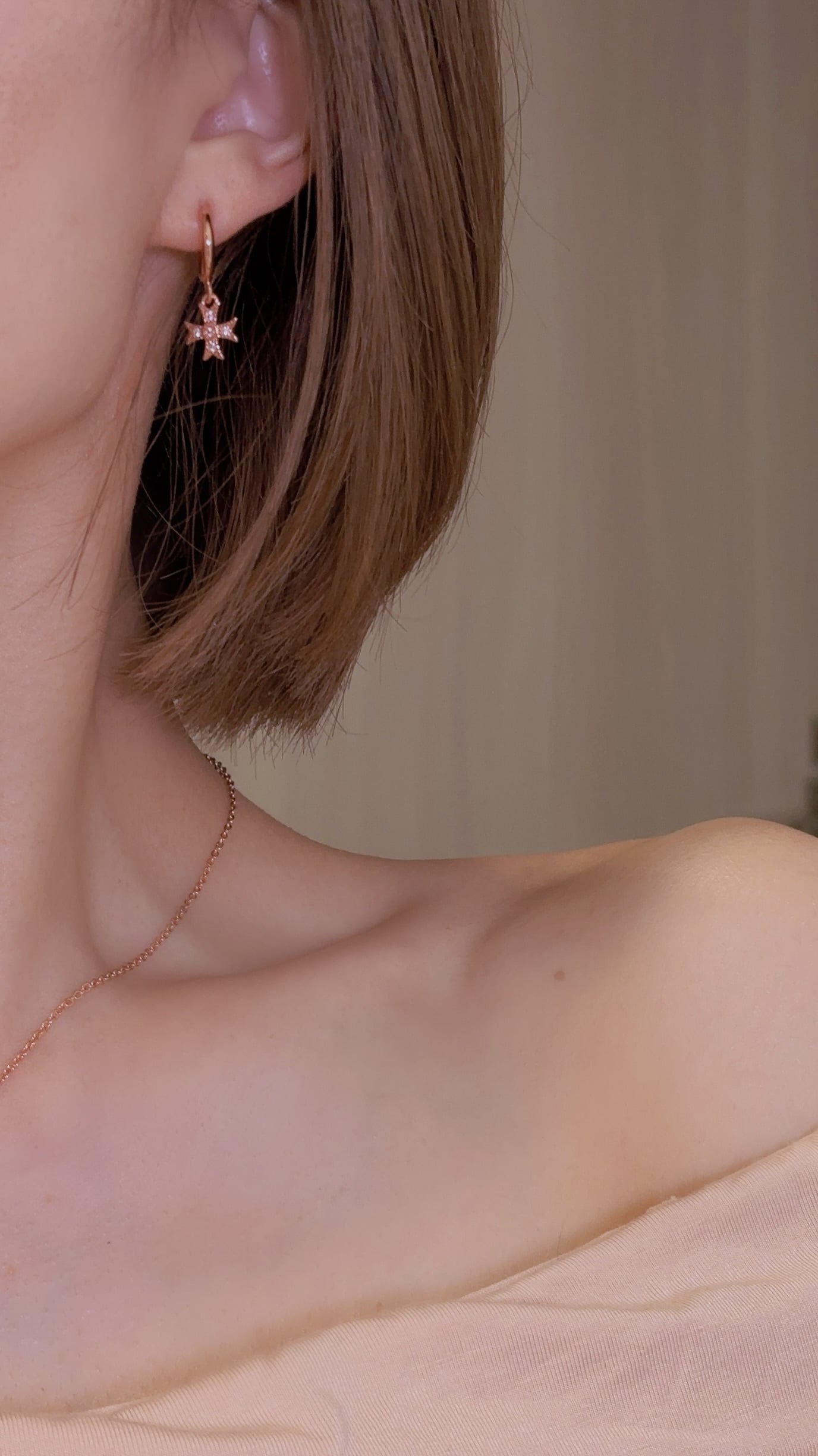 Cross hoop pierce | milcy（ミルシー） 大人フェミニンアクセサリー