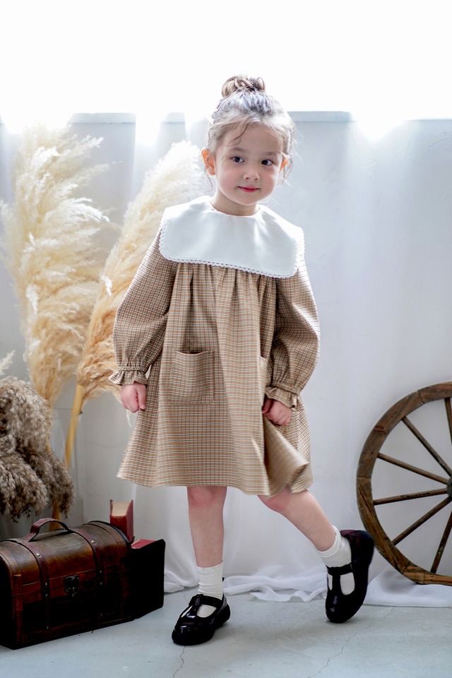 ビブカラーチェックワンピース<Beige check>