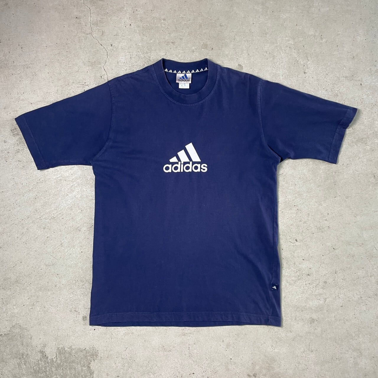 年代 adidas アディダス パフォーマンスロゴ プリント Tシャツ