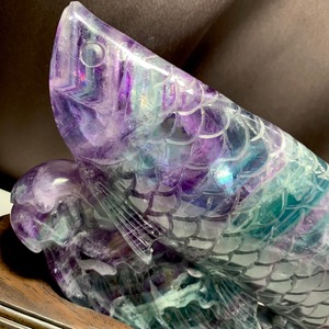 一点物☆希少！激レア！アロワナ・多彩なグラデーション♪レインボーフローライト置物