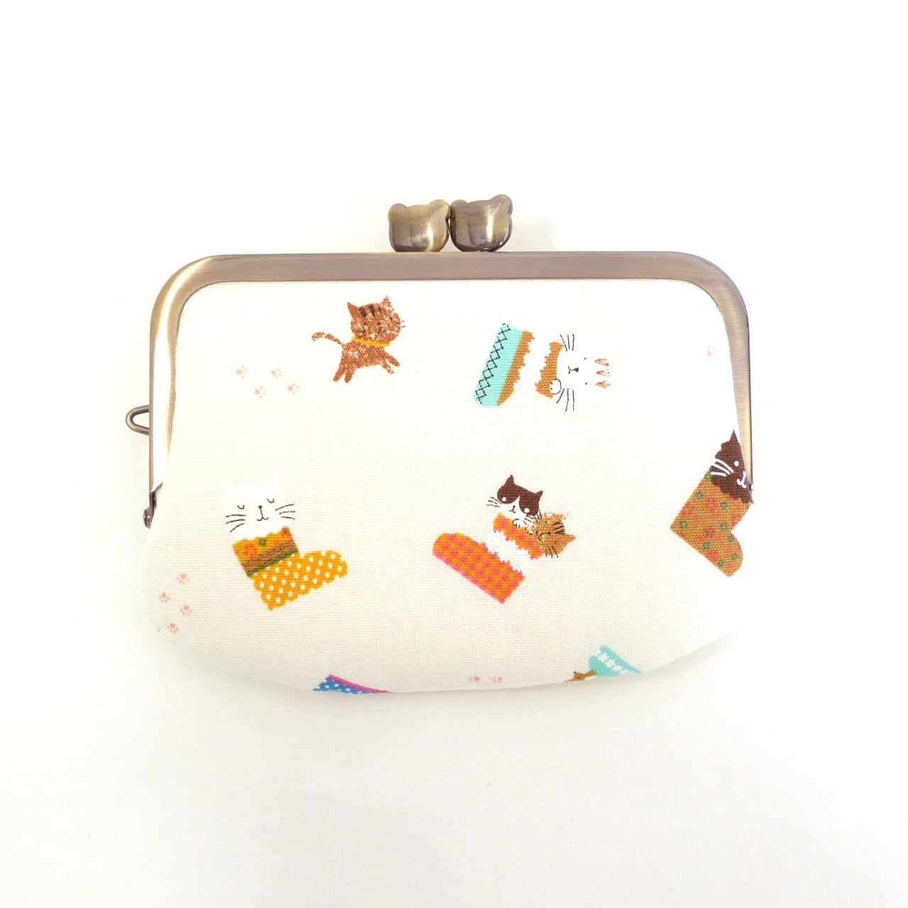 11/24追加☆ 親子がま口 財布 靴下に入ったニャンコたち 猫柄 ネコ 白